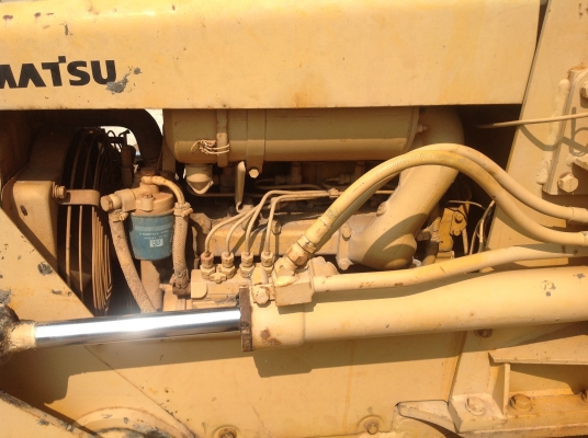 ขายรถแทรคเตอร์ KOMATSU D20 PLL-5 ขายรถแทรคเตอร์ KOMATSU D20 PLL-5