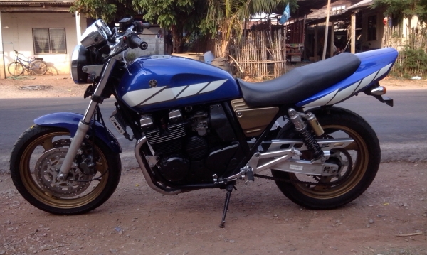 ขายXJR400ปี93อินวอยถูกมากๆครับ40000มาดูตัวจริงได้ครับมาก่อนได้ก่อนครับ