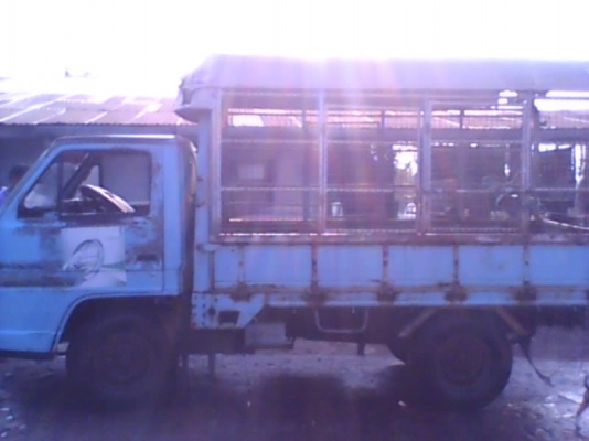 รถ 4 ล้อกลาง เครื่อง 88 เครื่องดี ครัชชีสวย รถห้างแท้ รถ 4 ล้อกลาง เครื่อง 88 เครื่องดี ครัชชีสวย รถห้างแท้