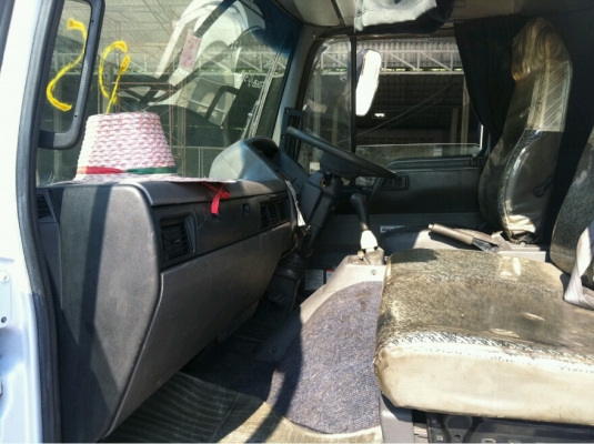 6 ล้อ HINO  FC 4 J  เครื่อง 140 แรง