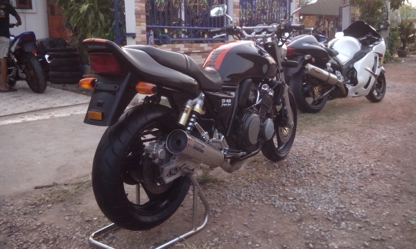 ขายCB400ปี93อินวอย+สรรพสามิตแท้เครื่องดีเงียบๆแน่นๆ