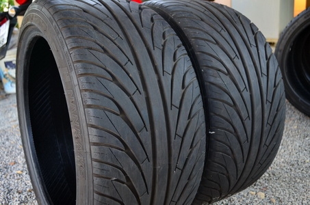 ขายยาง255/35r18 2เส้น 275/35r18 2เส้น วิ่งมา1500โล 12000-พร้อมส่ง