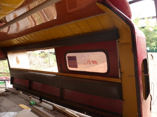 หลังคาสองแถวมือสองถอดจากบิกเอ็ม