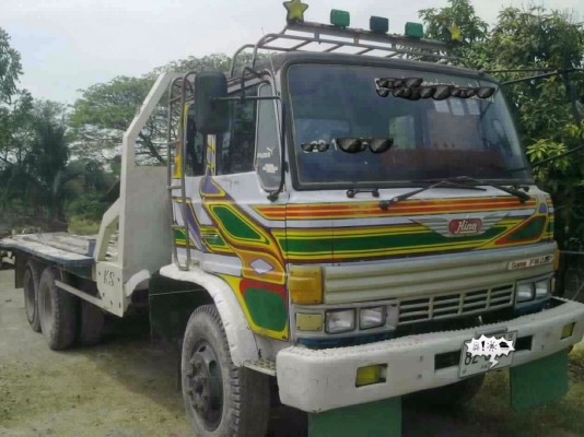 HINO F17 - 168 HP EH700 รถหางปลาสิบล้อ 2 เพลา หัวเก๋ง 227 สภาพดีภายในเก๋งคอนโซลครบ พวงมาลัยเพาเวอร์ เบรคทริ๊ปฟี้ครบครัน เครื่องแน่นดีแรงดี ช่วงล่าง 2 เพลาแท้คัชซีสวย ยางสภาพดี 10 เส้นประมาณ 70\% พร้อมลากพร้อมบรรทุกได้เลย เอกสารทะเบียนภาษีครบถูกต้องพร้อมโอน