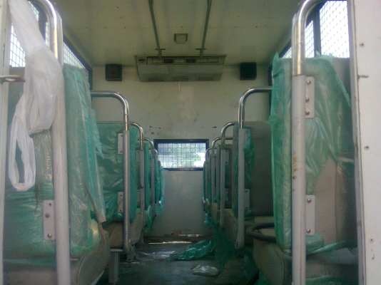 ขายตู้ถอดลงจากNKR130สภาพงามๆ