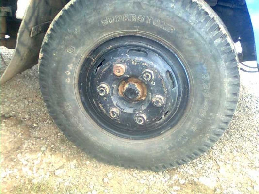 ขาย6ล้อดั้ม120 NPR