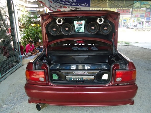 ขายE-Car  กันชนหน้าVo10  เครื่องเสียงระดับหกหมื่น  แม็ก17&quot;