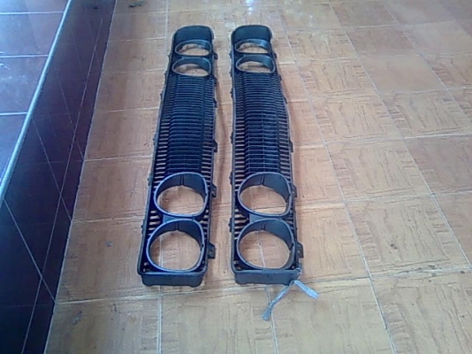 ขายกระจังหน้าแว่น ดัสสัน620เก่าเก็บครับ 2200บาท ขายกระจังหน้าแว่น ดัสสัน620เก่าเก็บครับ 2200บาท