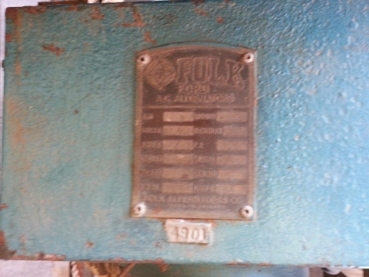 ขายเครื่องปั่นไฟขนาด 3 kw เชื่อมได้ และแสงสว่าง 220v พร้อมใช้เลยคับ