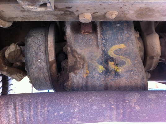 ขายรถบรรทุก 10 ล้อ (กระบะไม้-ไม่ดั้ม) HINO KT920 ตัวรถ KT920-11320 เลขเครื่อง EL100-30045 (191 แรงม้า) ช่วงล่าง UD