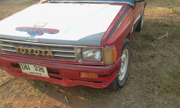 ขายโตโยต้าพร้อมหลังคา มีแอร์มีทะเบียน 58,000  บาทต่อรองได้ครับ 080 - 6542009