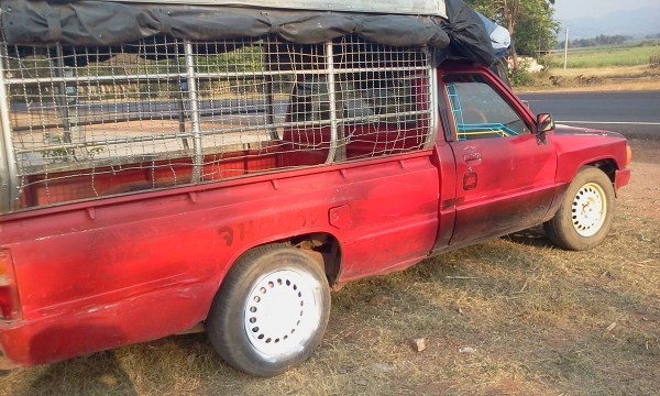 ขายโตโยต้าพร้อมหลังคา มีแอร์มีทะเบียน 58,000  บาทต่อรองได้ครับ 080 - 6542009