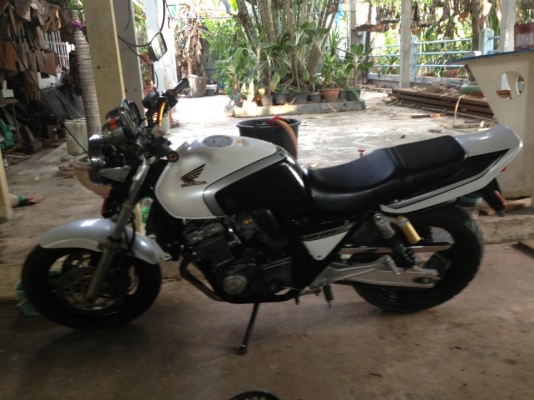 ขาย cb400 ปี93    66000 บ  สอบถามได้คับ 0805675816 นัทคับผม