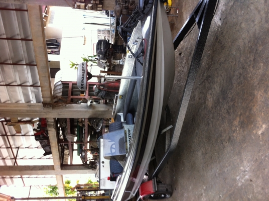 เรือแบสเรนเจอร์  ราคา 185000 ต่อรองได้นิดหน่อย