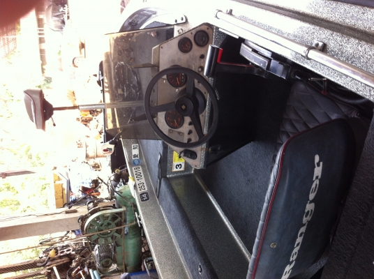 เรือแบสเรนเจอร์  ราคา 185000 ต่อรองได้นิดหน่อย