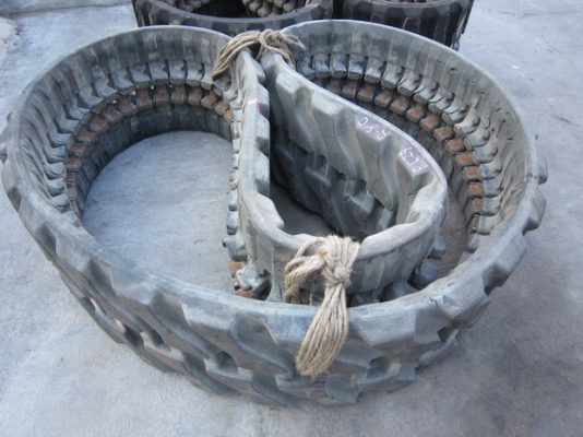 ขาย แทร็กยาง รถขุดเล็ก 80 82 ข้อ   มือสองญี่ปุ่น