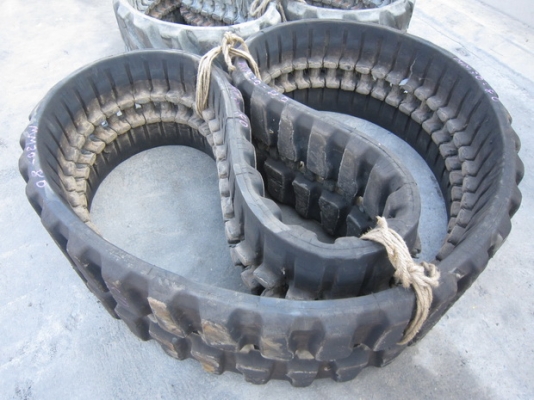 ขาย แทร็กยาง รถขุดเล็ก 80 82 ข้อ   มือสองญี่ปุ่น