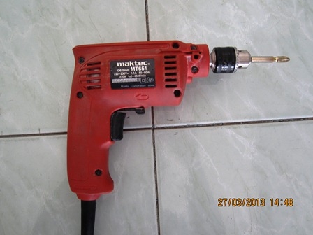 สว่านไฟฟ้าMAKTECรุ่นMT651สภาพใหม่ พร้อมใช้งาน