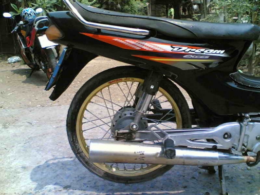 ขาย Dream Exces เล่มทะเบียนเต็มพร้อมโอนเครื่องดี ขอบล้อแต่งอะไหล่บางชิ้นต้องเก็บ