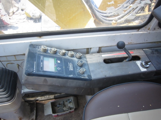 ขาย รถขุด  KOMATSU รุ่น PC60-6- แทร็กเหล็ก มือสองญี่ปุ่น