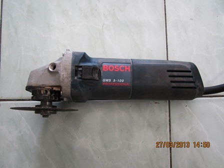 เครื่องเจียรไฟฟ้าBOSCH GWS5-100 สภาพดี พร้อมใช้งานครับ