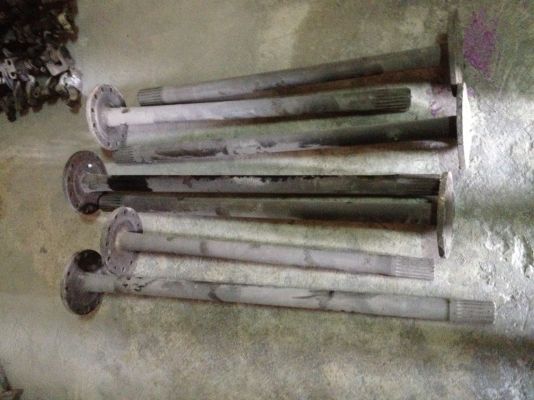 ขายเหมาเพลาข้าง isuzu /  7 เส้น ราคาถูกก