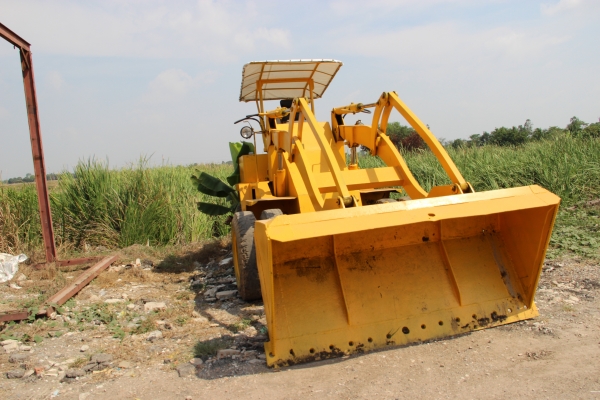 ขายรถตักพร้อมใช้งาน ขายรถตักพร้อมใช้งาน