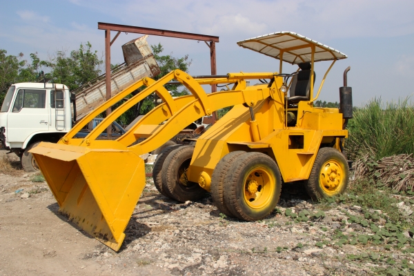 ขายรถตักพร้อมใช้งาน ขายรถตักพร้อมใช้งาน