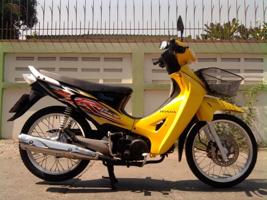 ขออนุญาติขาย HONDA WAVE125R U-Box สีเหลืองดำ ล้อเงิน ขออนุญาติขาย HONDA WAVE125R U-Box สีเหลืองดำ ล้อเงิน