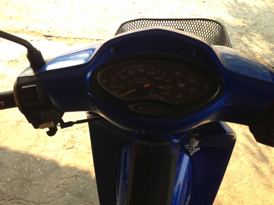 ขาย Wave 125 มือเดียว สวยใหม่เดิมน๊อตทุกตัวไม่เคยแกะ สภาพเครื่องดีเยี่ยม เล่มทะเบียนพร้อมชุดโอน