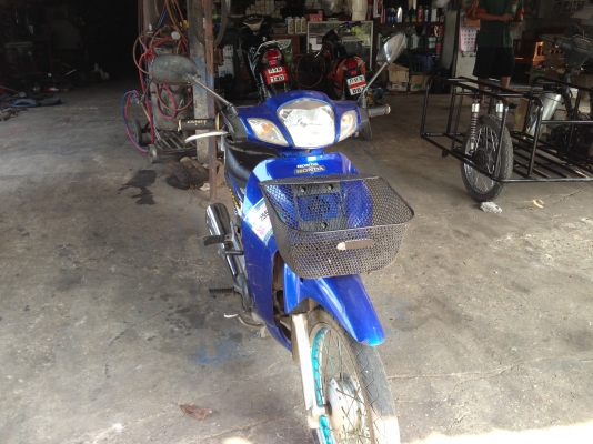 ขาย Wave 125 มือเดียว สวยใหม่เดิมน๊อตทุกตัวไม่เคยแกะ สภาพเครื่องดีเยี่ยม เล่มทะเบียนพร้อมชุดโอน