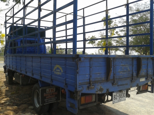 ขายรถบรรทุก6ล้อใหญ่ยาว 5.50 เมตร เครื่อง 195 แรง ขายรถบรรทุก6ล้อใหญ่ยาว 5.50 เมตร เครื่อง 195 แรง