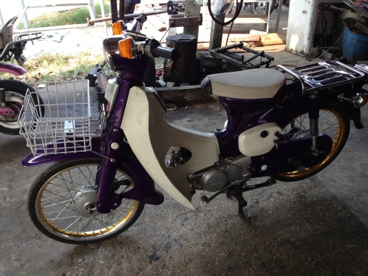 ขาย ซี 70 ถังแยก สวยๆ เครื่องเดิม มีเล่มทะเบียนพร้อมชุดโอน