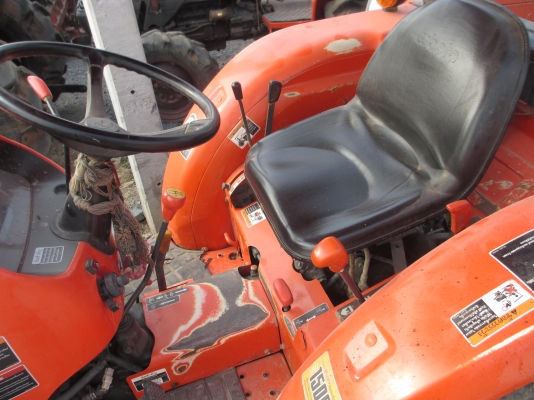 สภาพ 80 \% KUBOTA L3608 ตามสภาพ พร้อมใบมีด ดันดินหน้า แถมผานตราช้าง มือสอง สภาพ 80 \% KUBOTA L3608 ตามสภาพ พร้อมใบมีด ดันดินหน้า แถมผานตราช้าง มือสอง