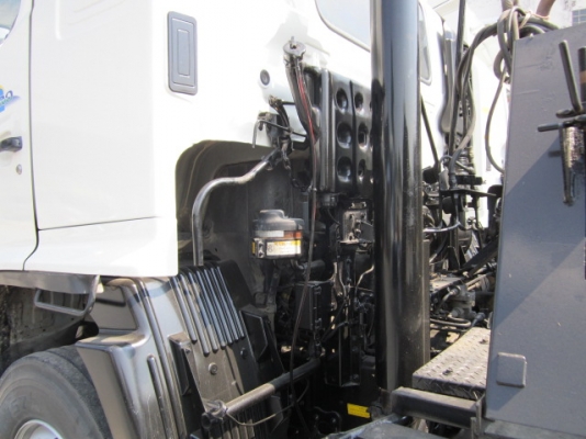 มาใหม่ /หัวลาก ฮีโน่ / 320 แรง / ปี 05