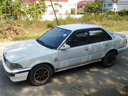 ขายรถยนต์ ปี88 โตโยต้า โคโรล่า รุ่นโดเรม่อน เครื่อง1600cc.4AFEหัวฉีด ติดแก๊ส เกียร์ธรรมดา แอร์เย็น ล้อแม็ก เครื่อง+แก๊ส ลงเล่มแล้ว ขายถูกๆตามสภาพ (ไม่ใช่แท็กซี+ไม่ใช่รถน้ำท่วม)