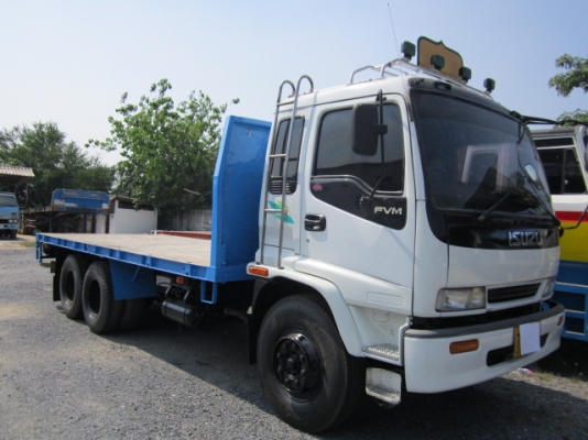 10 ล้อพื้นเรียบ / อีซูซุ