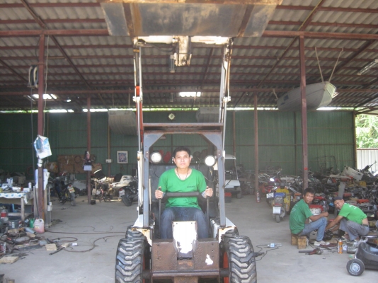 ขายรถตักTCM BOBCAT 645 พร้อมใช้งาน ขายรถตักTCM BOBCAT 645 พร้อมใช้งาน