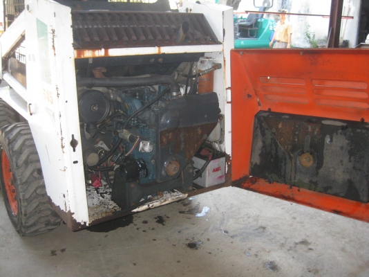 ขายรถตักTCM BOBCAT 645 พร้อมใช้งาน ขายรถตักTCM BOBCAT 645 พร้อมใช้งาน