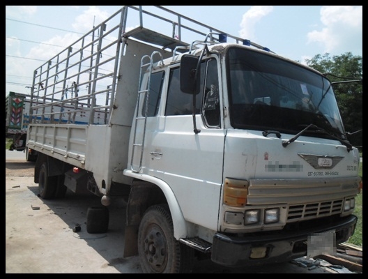 6 ล้อฮีโน่ FD ยาว 6 เมตร เครื่องดี สภาพสวยๆ