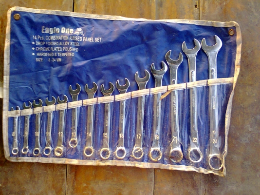 ประแจ  แหวนข้าง แข็งแรงดี ไม่ได้ใช้  ขายถูกๆ