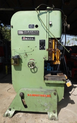 Press machine AMADA 45 tons 170,000.- บาท สภาพเก่าญี่ปุ่นแท้ นำเข้าเองจากญี่ปุ่น