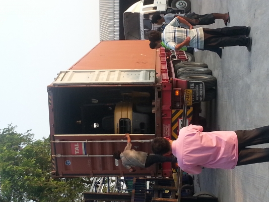 รถนอกนำเข้าจากญี่ปุ่น พึ่งลงตู้สด ๆ ร้อน จร้า