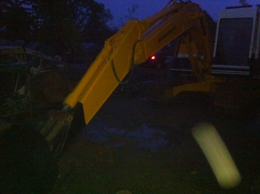 pc120 - 3 เครื่องเดิม ปั้มเดิม  ช่วงล่างเต็ม (ต้องการขายด่วนไม่มีคนดูแลกิจการ) ราคา 620,000  บาท ((ต่อรองได้))