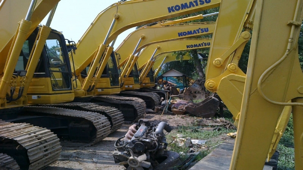Komatsu PC200-8 Komatsu PC200-8