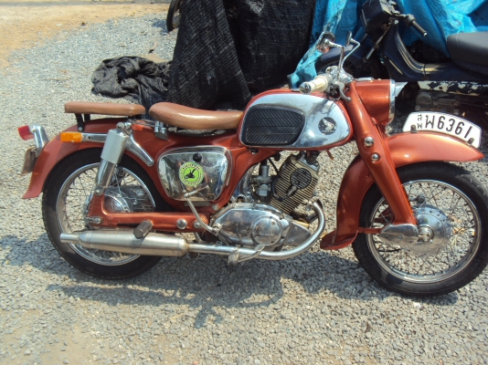 ขายฮอนด้าc92 สวยชนะประกวดประเภทสวยงามสนใจติดต่อสรกฤช081-8478107