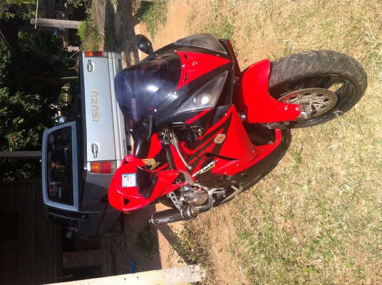 CBR 400 ทะเบียนครบพร้อมโอน