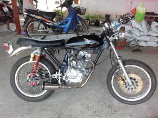 ขาย jxคาเฟ่เครื่องไลฟาน200 มีทะเบียนแต่งนิดหน่อย