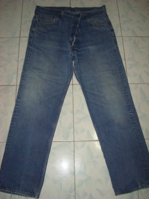 # 8663 # ยีนส์ Levi's 501 ผ้าทราย ของแท้ มือสอง เอว 38 ยาว 29 ตะเข็บสวยๆ made in usa