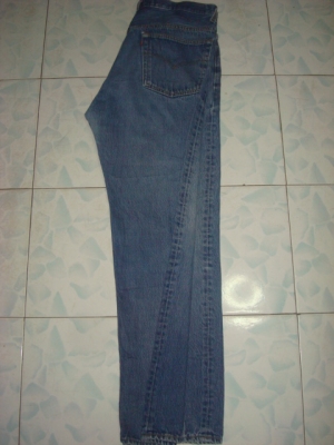 # 8663 # ยีนส์ Levi's 501 ผ้าทราย ของแท้ มือสอง เอว 38 ยาว 29 ตะเข็บสวยๆ made in usa